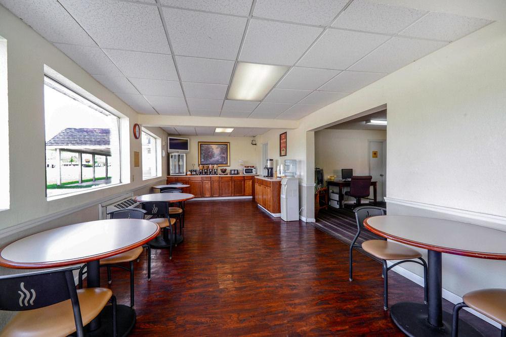 Econo Lodge Inn & Suites Carbondale Zewnętrze zdjęcie