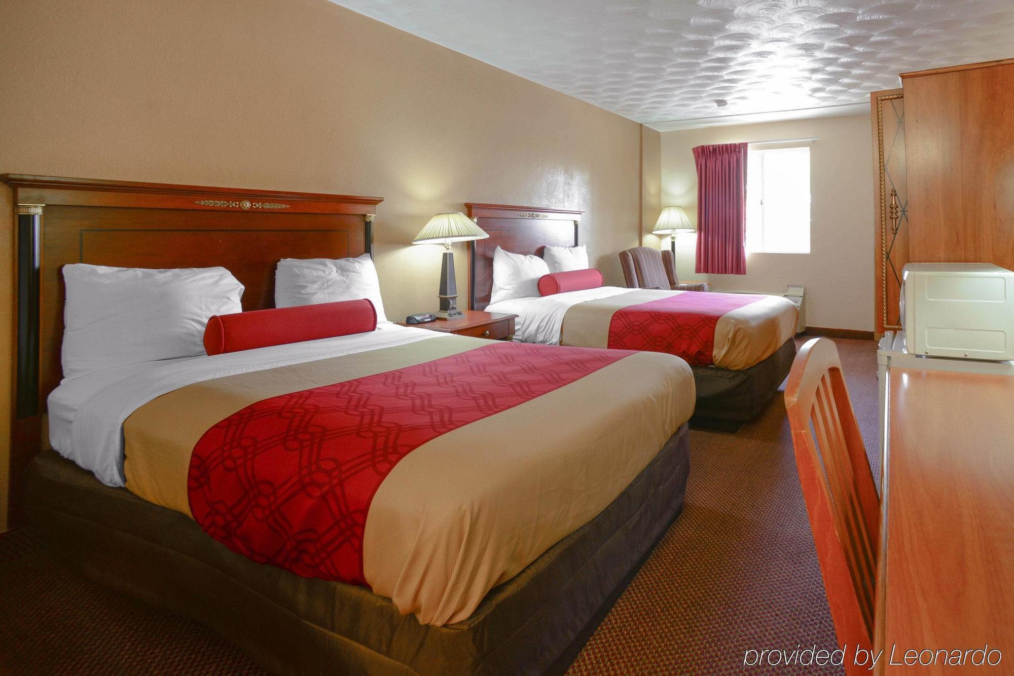 Econo Lodge Inn & Suites Carbondale Zewnętrze zdjęcie