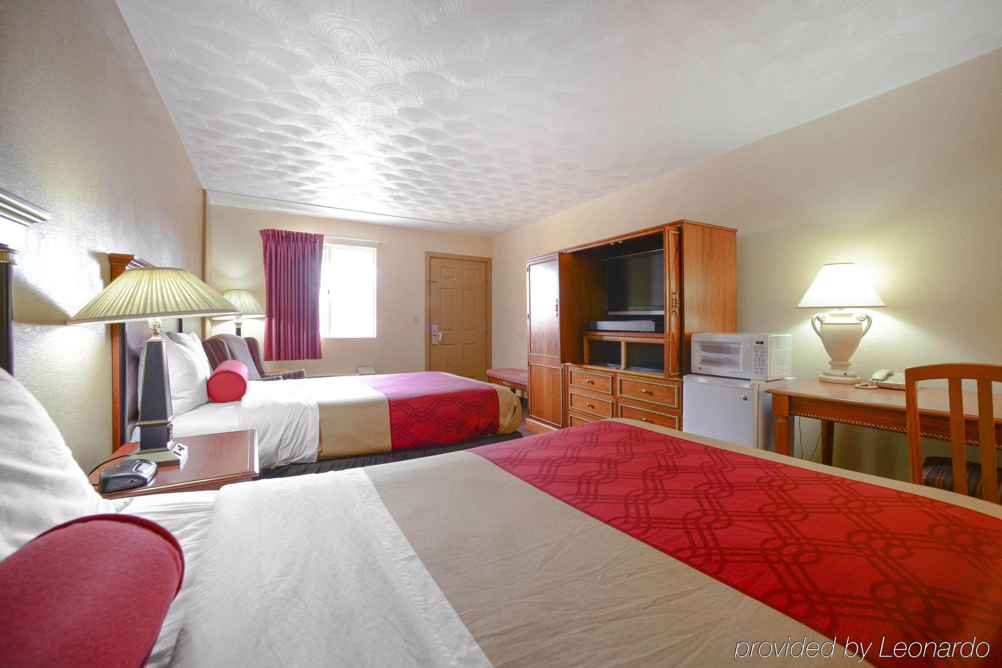 Econo Lodge Inn & Suites Carbondale Zewnętrze zdjęcie