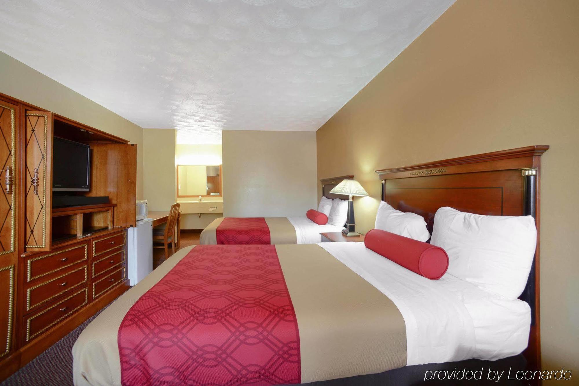 Econo Lodge Inn & Suites Carbondale Zewnętrze zdjęcie