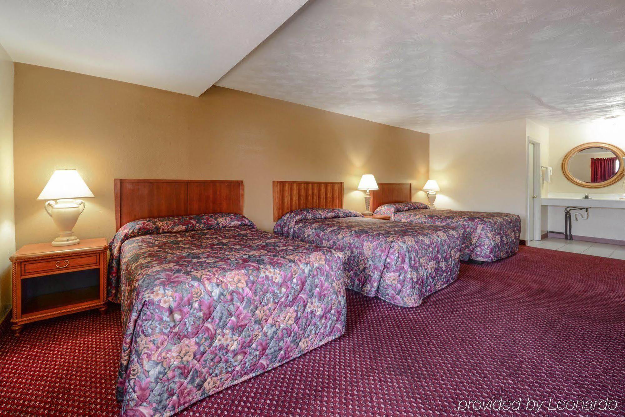 Econo Lodge Inn & Suites Carbondale Zewnętrze zdjęcie