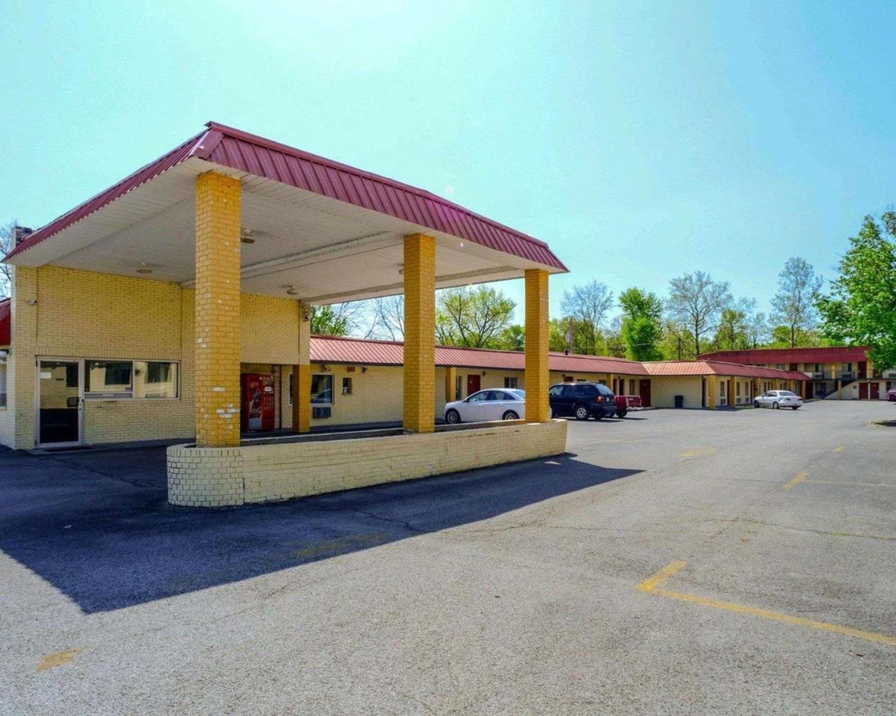 Econo Lodge Inn & Suites Carbondale Zewnętrze zdjęcie