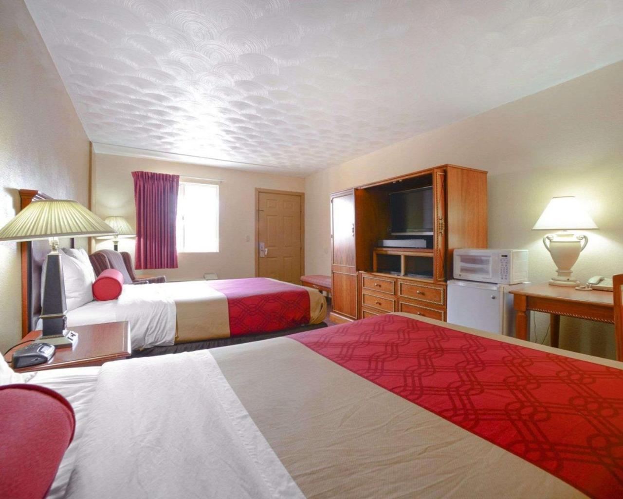 Econo Lodge Inn & Suites Carbondale Zewnętrze zdjęcie